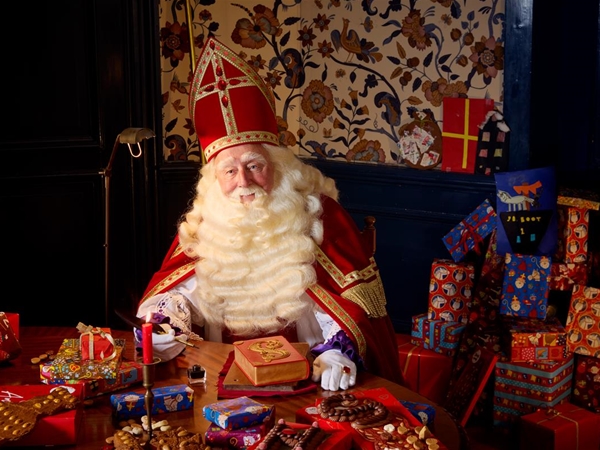 Sinterklaas? Bel 076-5213749